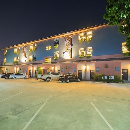The Corner Hotel (Adults Only) Chiang Rai Eksteriør bilde