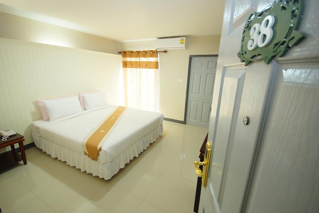 The Corner Hotel (Adults Only) Chiang Rai Eksteriør bilde